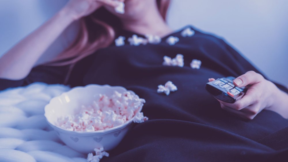 Hulu ABEMAプレミアム 比較
